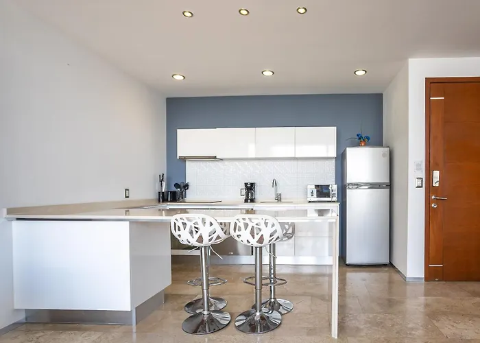 Beautiful 2bd 2bth, Ocean Views * Playa del Carmen