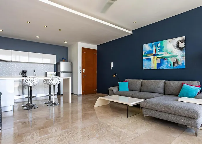 Beautiful 2bd 2bth, Ocean Views *