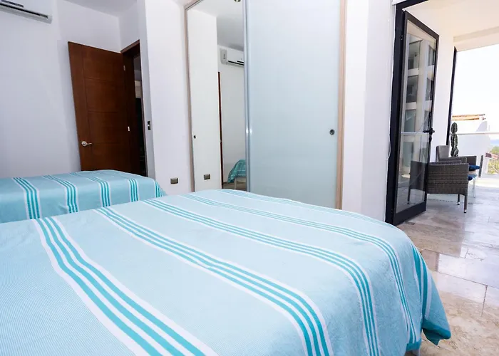 Beautiful 2bd 2bth, Ocean Views *