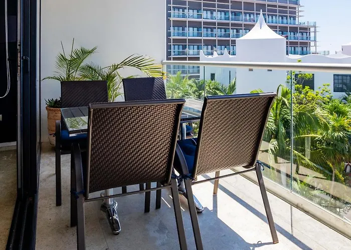 Beautiful 2bd 2bth, Ocean Views * Playa del Carmen
